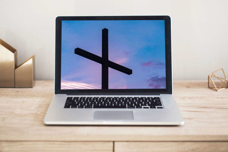 Themenbild_kirche_zu_hause_digital_rdax_2279x1081_60