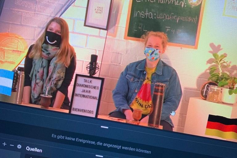 Aimara Lena CHeckpoint Gespräch FW-Dienst