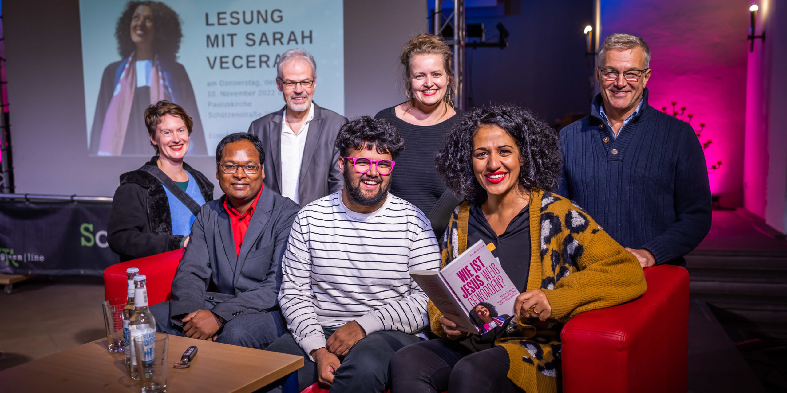 1110uk-Lesung Sarah Vecera Schuetze 001_